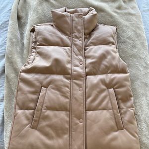 Abercrombie puffer vest